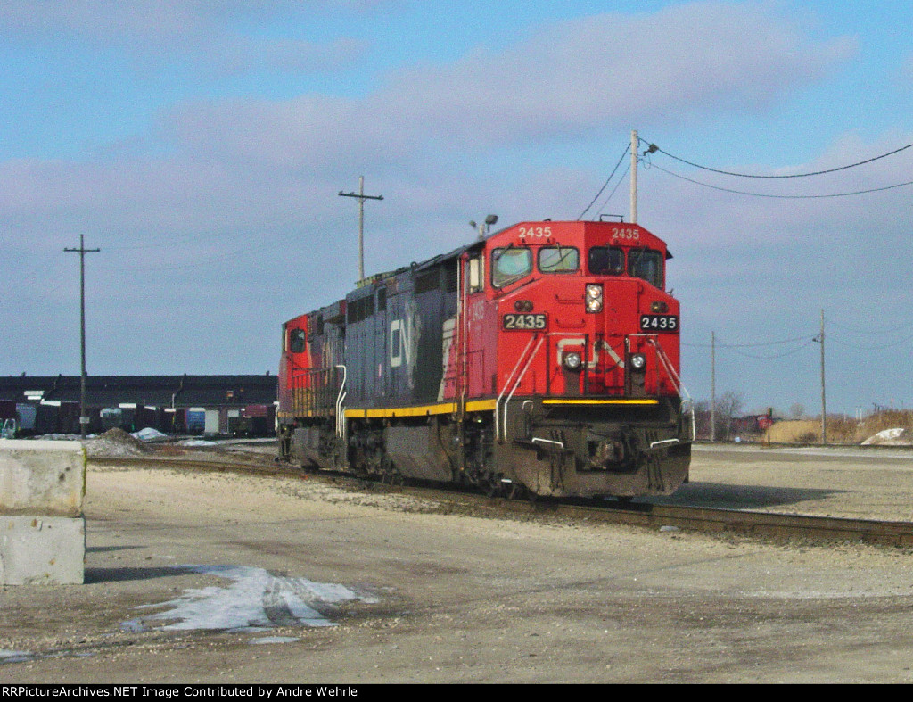 L576 power rolls toward the Shops of Shops Yard